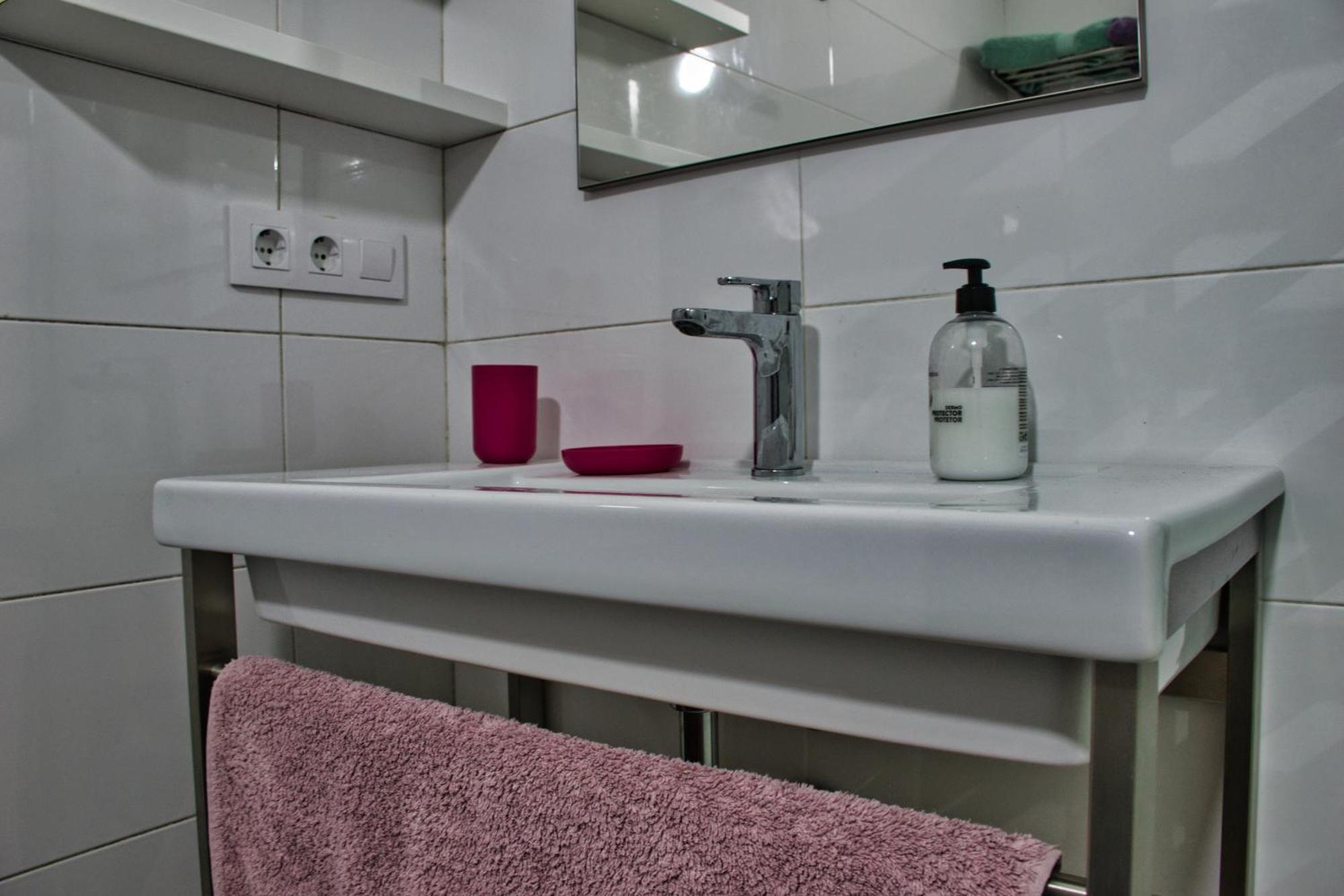 Covadonga 9 Apartments - Triana Севілья Номер фото